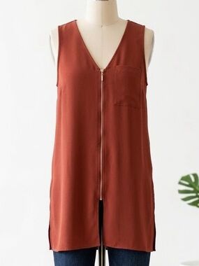 Dynamite| Rust Sleeveless Zip-Front Lightweight Tunic Blouse Sz M